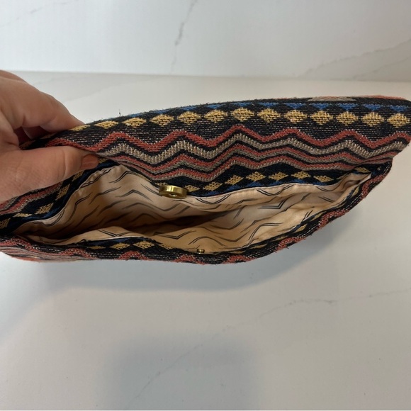 Moda Luxe Women's Removeable Chain Strap For a Crossbody Clutch Wallet - Picture 5 of 9